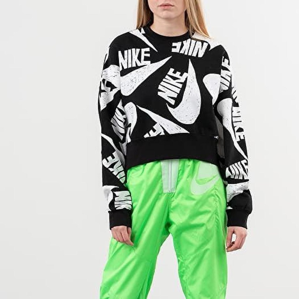 Nike Black & White Logo Sweatshirt